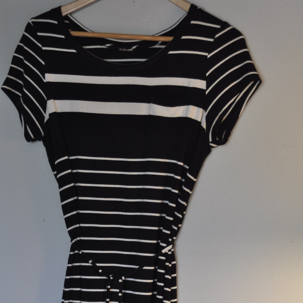 Jersey string-tie-waist Striped Dress